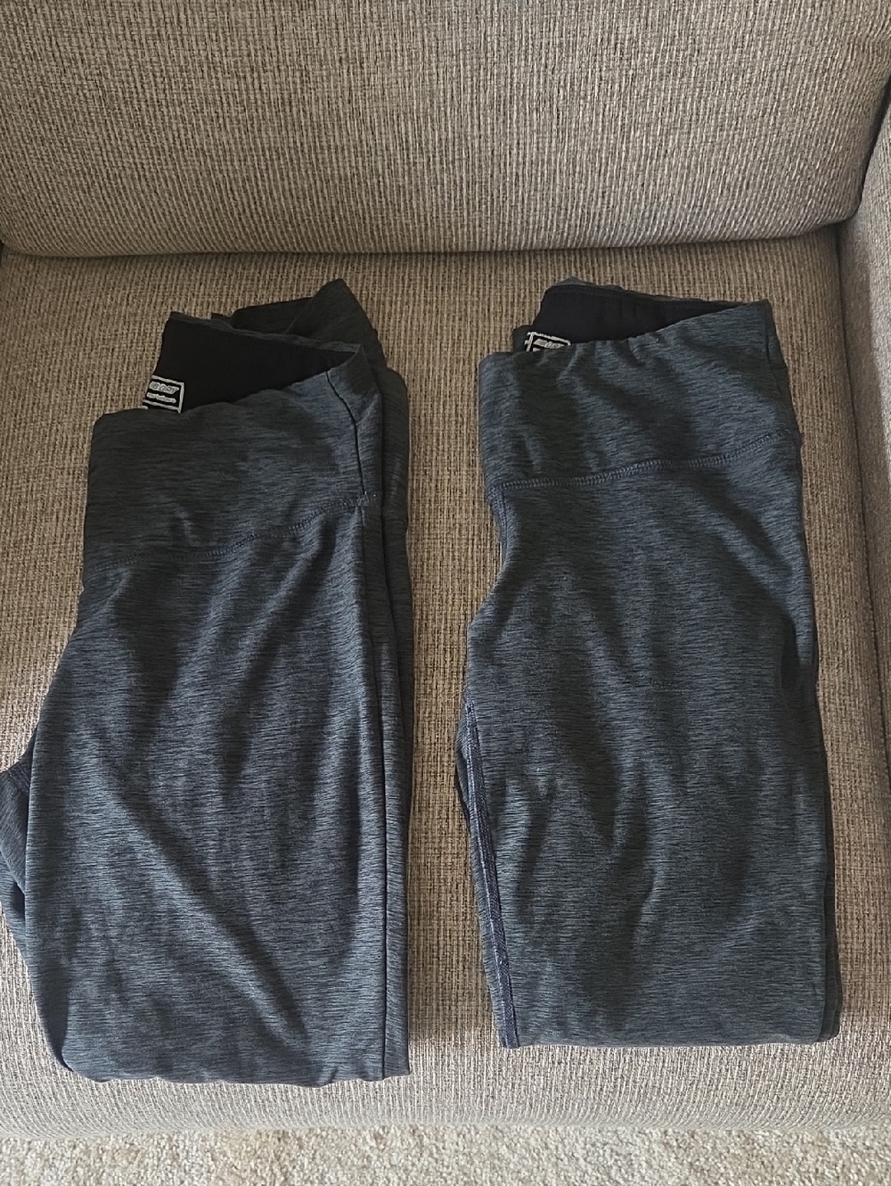 New Balance Dark Heather Gray Athletic Leggings (2)